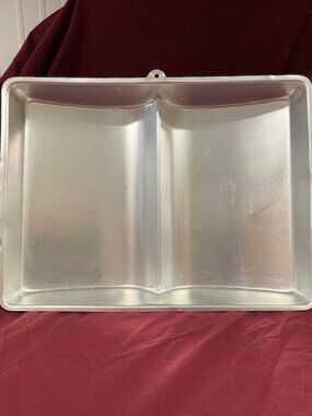Wilton Aluminum Book Form Cake Pan - Vintage